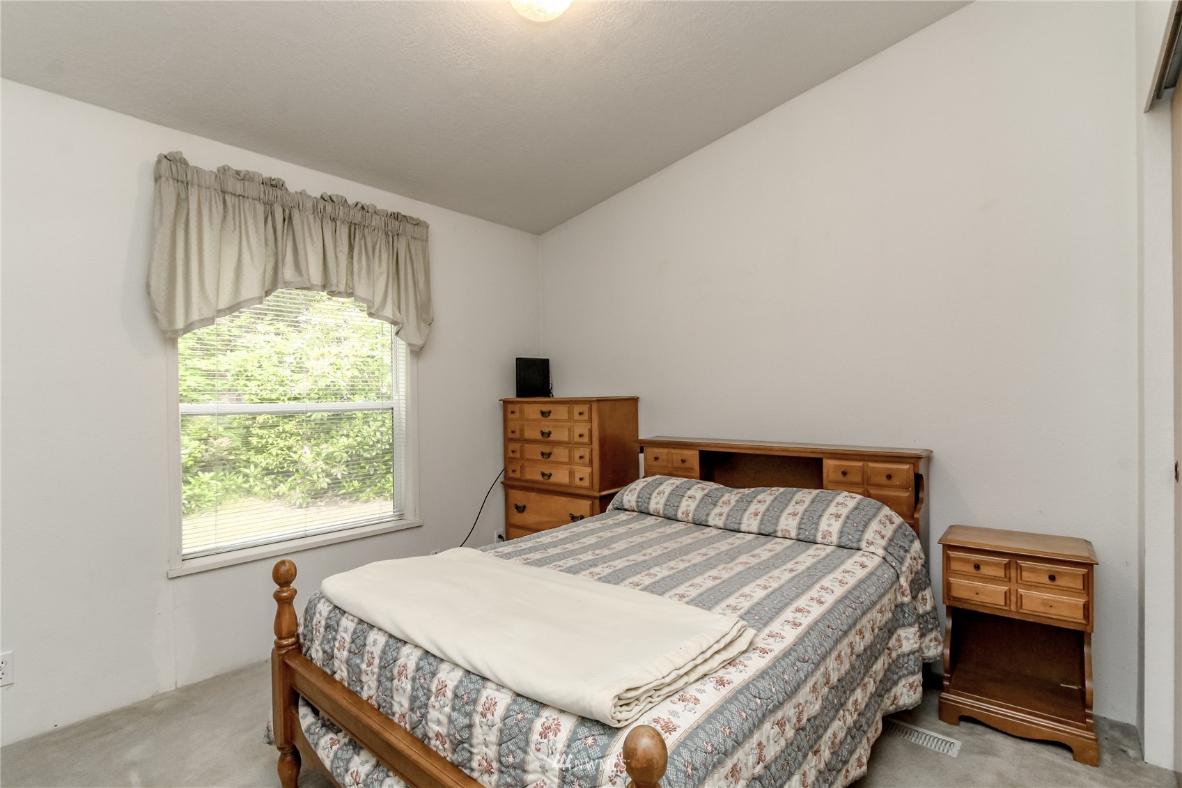 1370 East Pickering Road Shelton, WA 98584 - Photo 18 of 28 Gallery Image 18