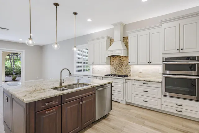 $1,999,000 | 932 Mill Creek Drive, Palm Beach Gardens, FL 33410