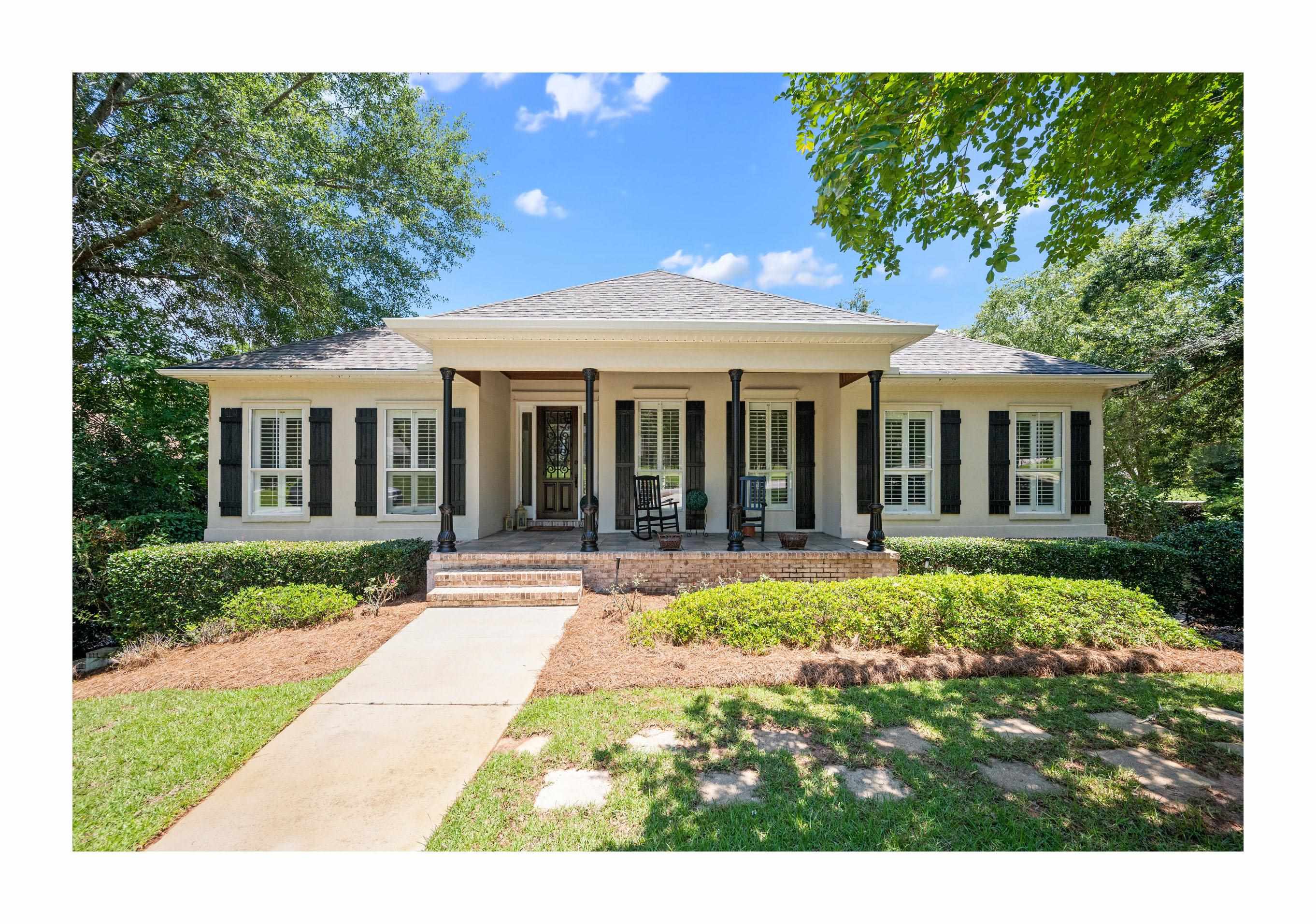 300 South Drive Fairhope, AL 36532 - Photo 2 of 48 FrontOfStructure