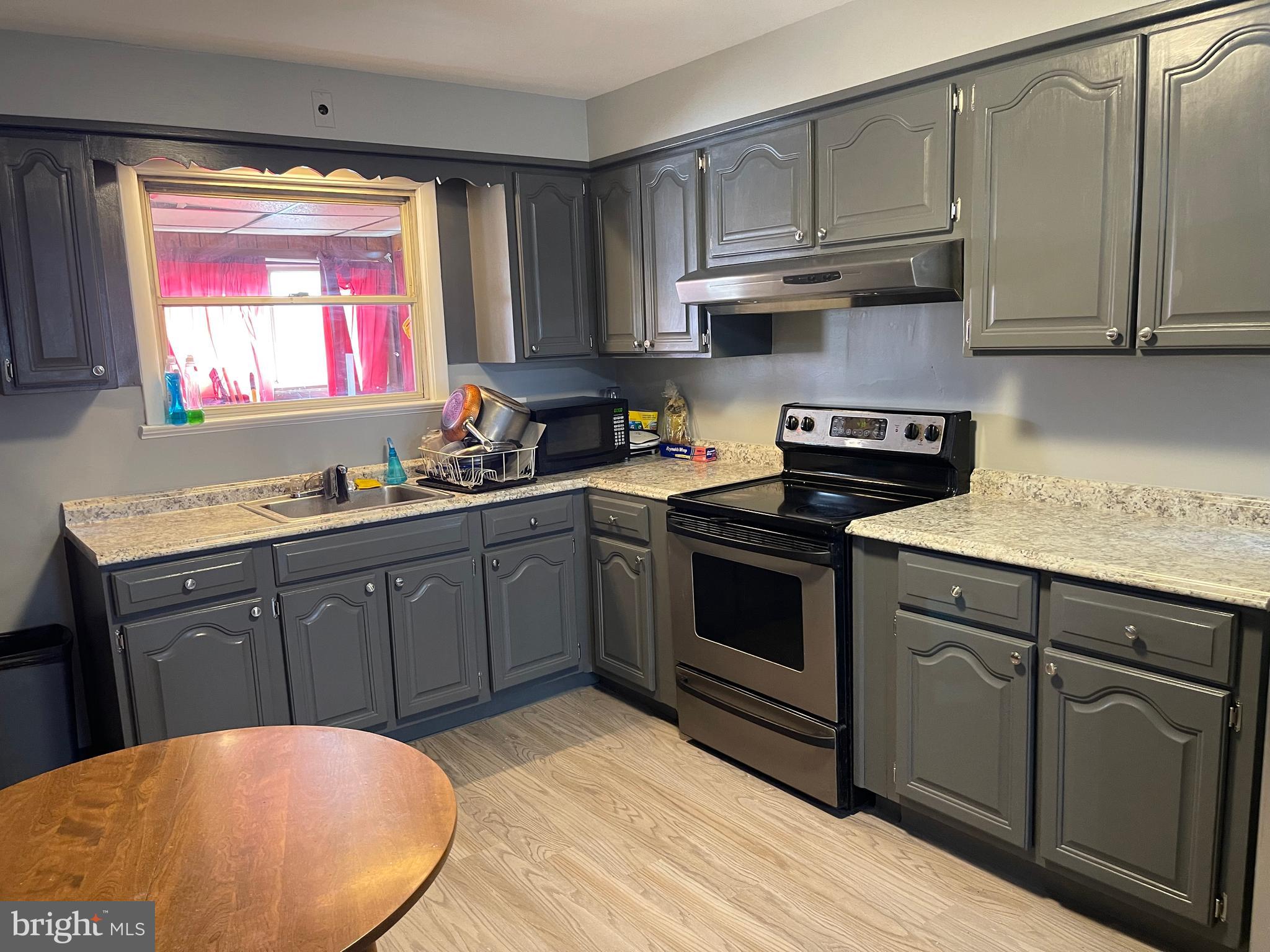 31 George Street Trenton, NJ 08638 - Photo 8 of 11