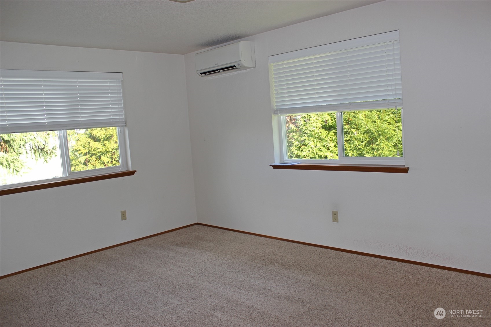 9441 Gastaeson Lane Southwest Rochester, WA 98579 - Photo 25 of 40 an empty room with a window