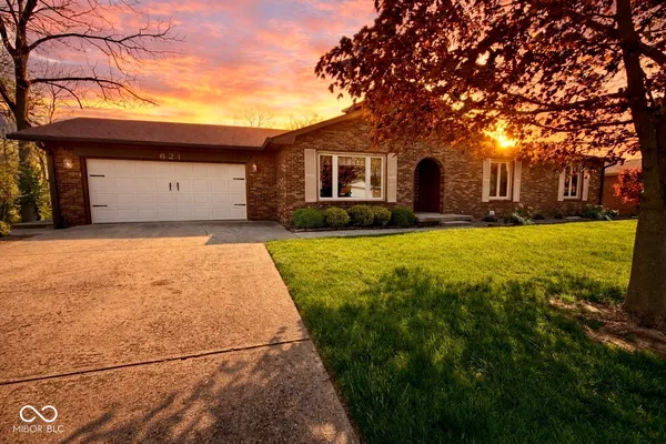 $399,900 | 621 Elm Drive, Plainfield, IN 46168