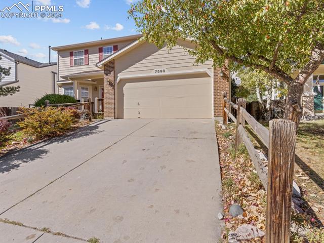 7590 Julynn Road Colorado Springs, CO 80919 - Photo 5 of 44 View of front of home