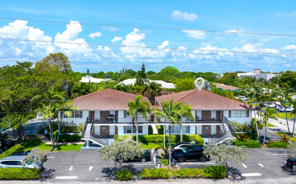 $3,125 | 601 Southwest 2nd Avenue, Unit 5, Boca Raton, FL 33432