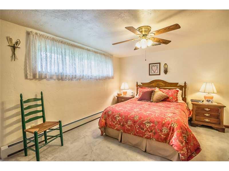 1531 Anderson Road Pittsburgh, PA 15209 - Photo 12 of 18 Bedroom.