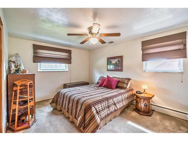 1531 Anderson Road Pittsburgh, PA 15209 - Photo 14 of 18 Bedroom.