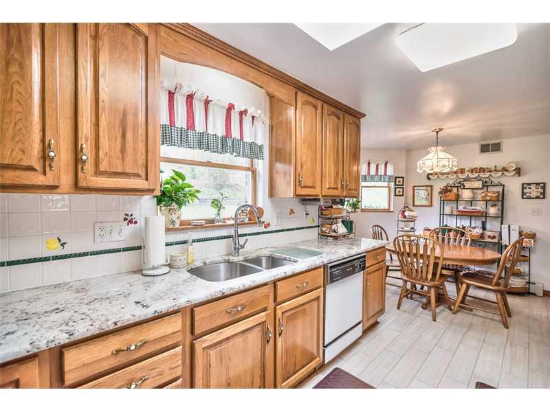 1531 Anderson Road Pittsburgh, PA 15209 - Photo 5 of 18 Kitchen.