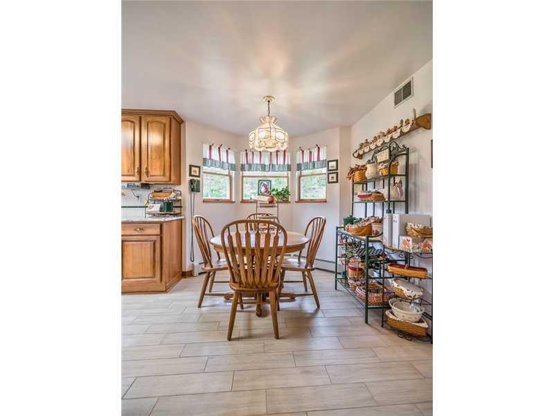 1531 Anderson Road Pittsburgh, PA 15209 - Photo 7 of 18 Kitchen.