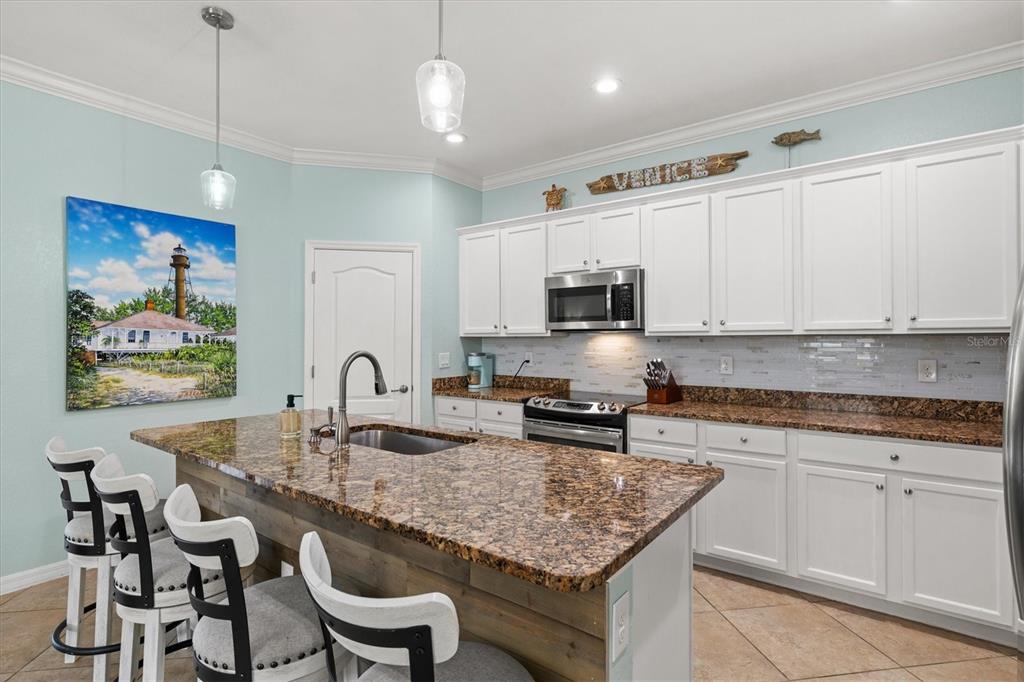 12675 Richezza Drive Venice, FL 34293 - Photo 4 of 60 Gallery Image 4