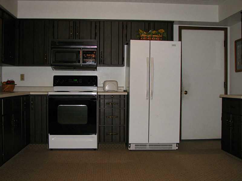 467 Rainey Road Eighty Four, PA 15330 - Photo 2 of 16 Kitchen.
