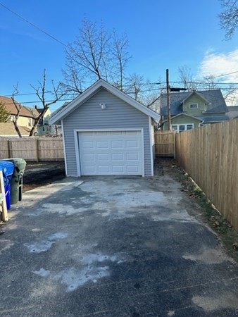 35 Itendale Street Springfield, MA 01108 - Photo 3 of 31