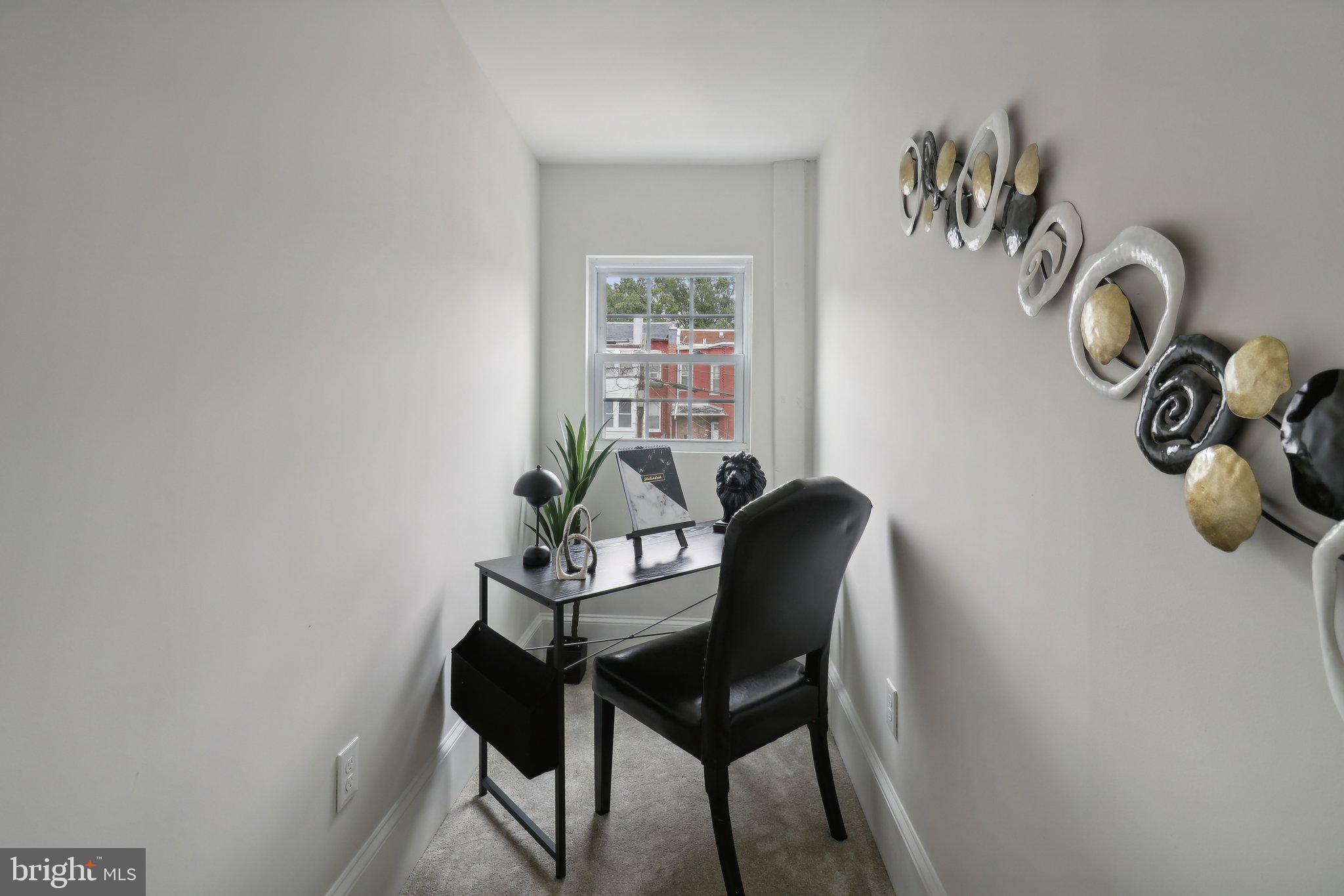 639 Columbia Road Northwest Washington, DC 20001 - Photo 29 of 51 Office space off Bedroom #2