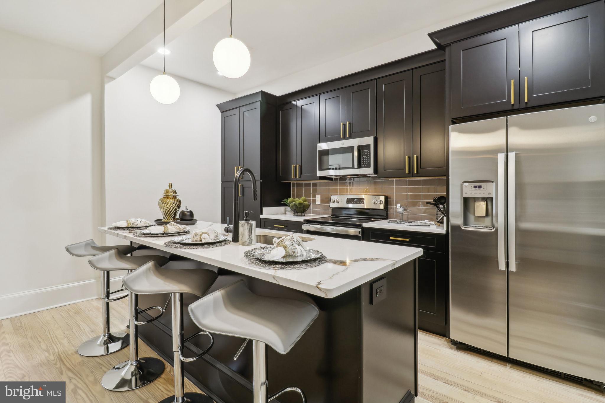 639 Columbia Road Northwest Washington, DC 20001 - Photo 8 of 51