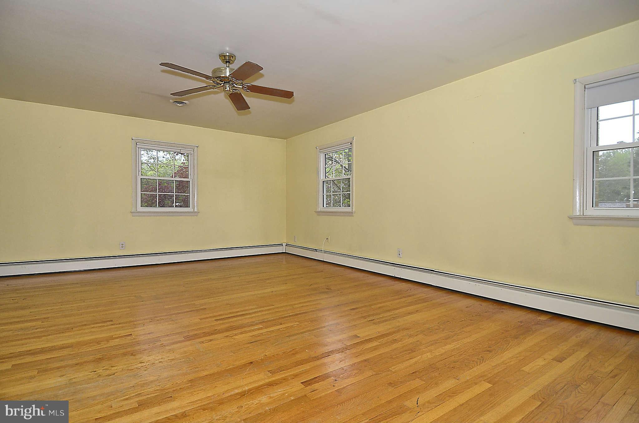 114 Claiborne Road Edgewater, MD 21037 - Photo 12 of 26 Bedroom (Master)