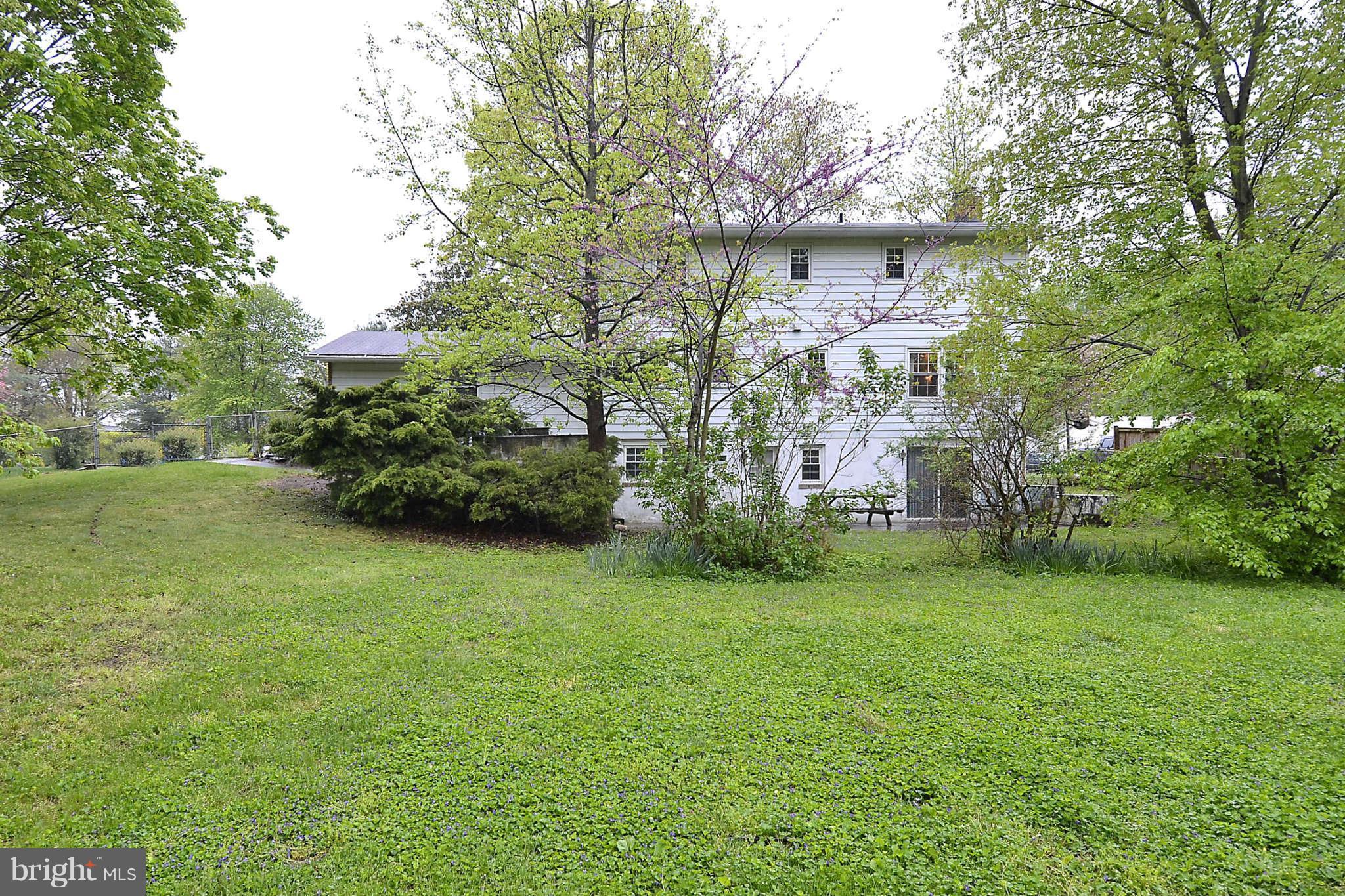 114 Claiborne Road Edgewater, MD 21037 - Photo 25 of 26 Exterior (Rear)