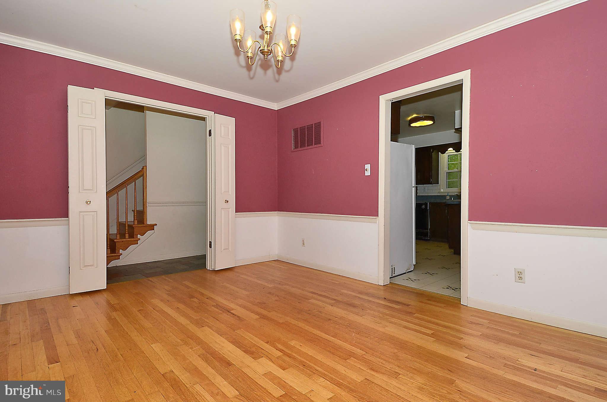114 Claiborne Road Edgewater, MD 21037 - Photo 6 of 26 Dining Room