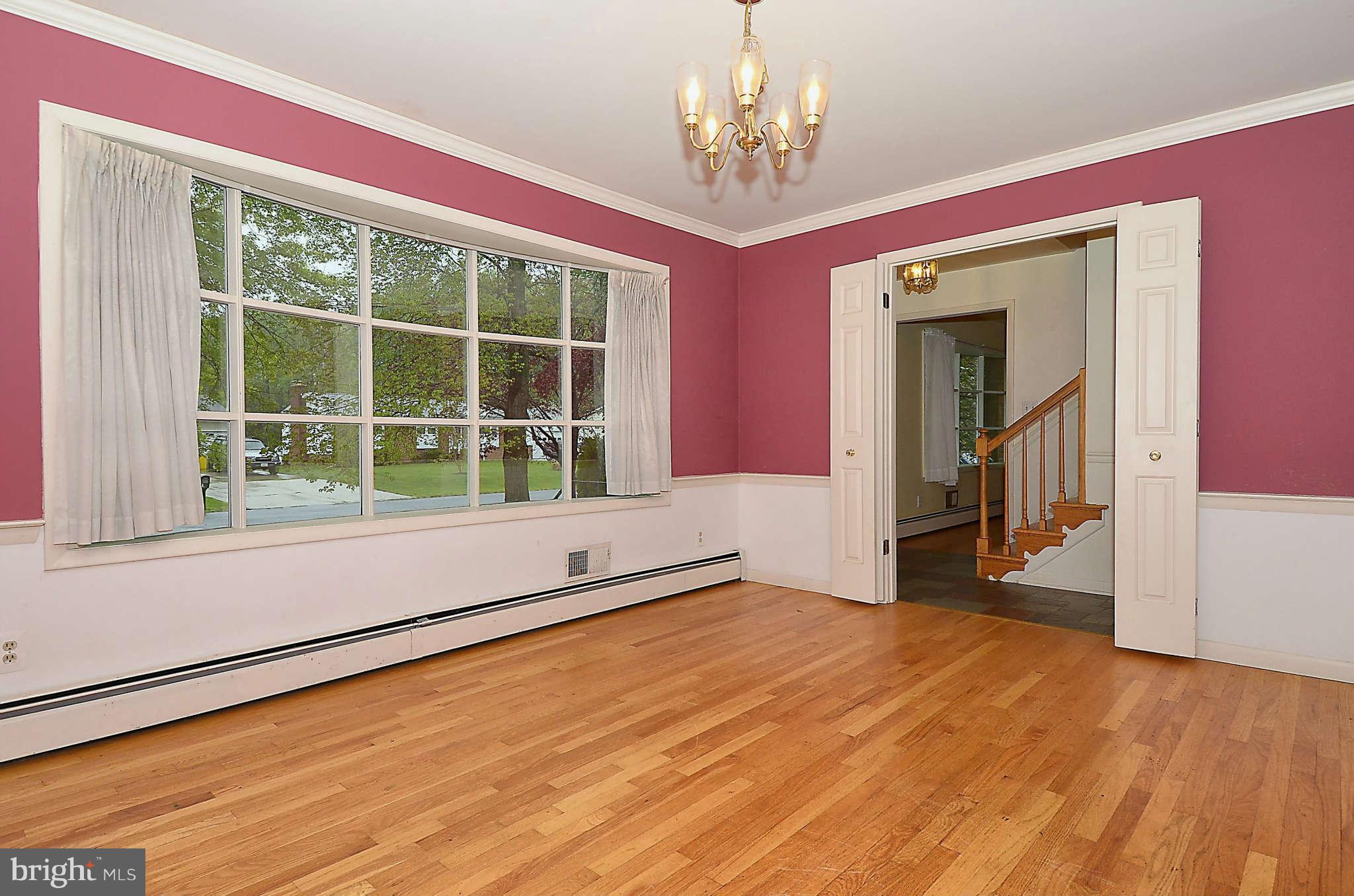 114 Claiborne Road Edgewater, MD 21037 - Photo 7 of 26 Dining Room