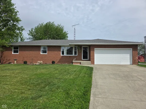$329,000 | 912 East Hendricks Street, Greensburg, IN 47240
