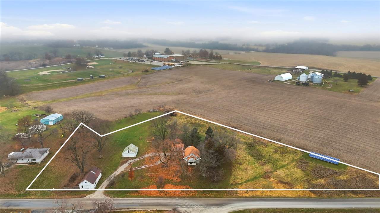 1454 Angle Road Southwest Kalona, IA 52247 - Photo 2 of 39 Gallery Image 2