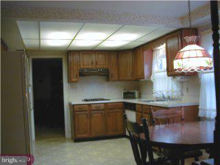 2521 Church Road Cinnaminson, NJ 08077 - Photo 3 of 6 Gallery Image 3