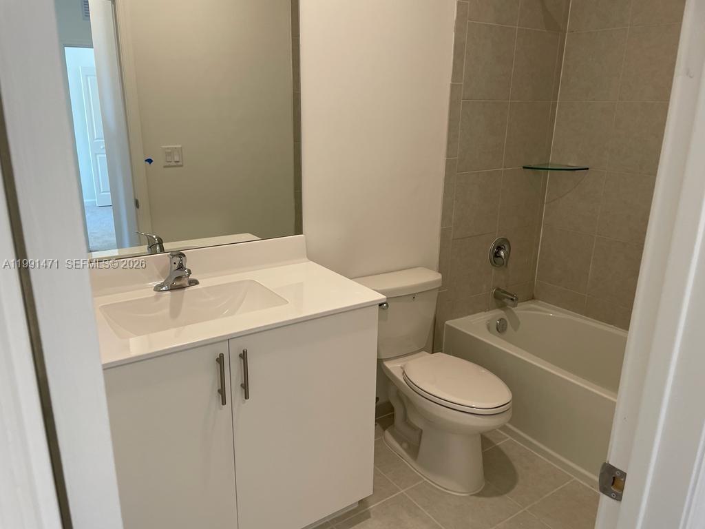 10013 Southwest 231st Lane Miami, FL 33190 - Photo 14 of 19