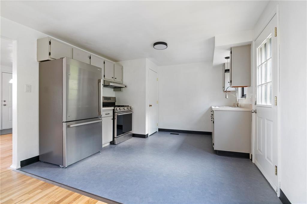 5406 Verona Road Verona, PA 15147 - Photo 3 of 18