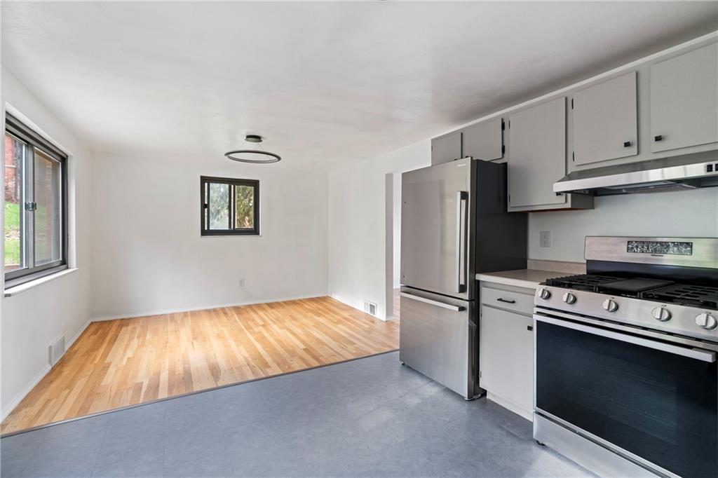 5406 Verona Road Verona, PA 15147 - Photo 4 of 18