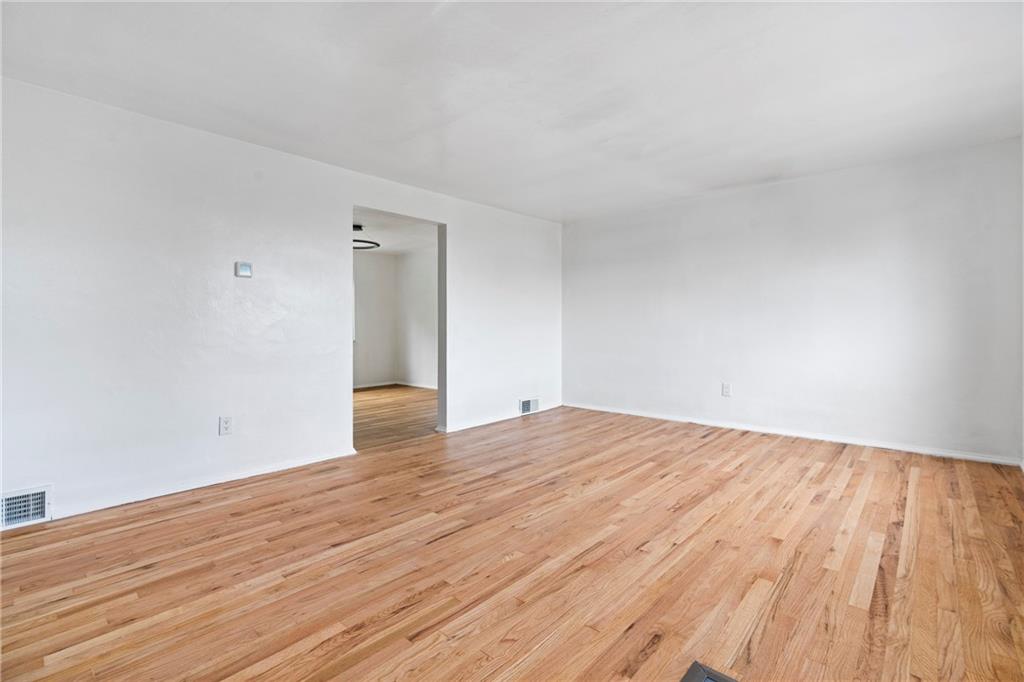 5406 Verona Road Verona, PA 15147 - Photo 8 of 18