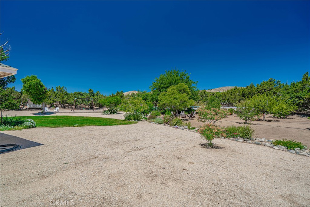 6367 Valley Sage Road Acton, CA 91390 - Photo 15 of 48