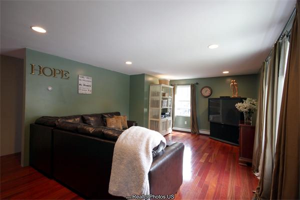107 Bullock Road Freetown, MA 02717 - Photo 9 of 26 Gallery Image 9