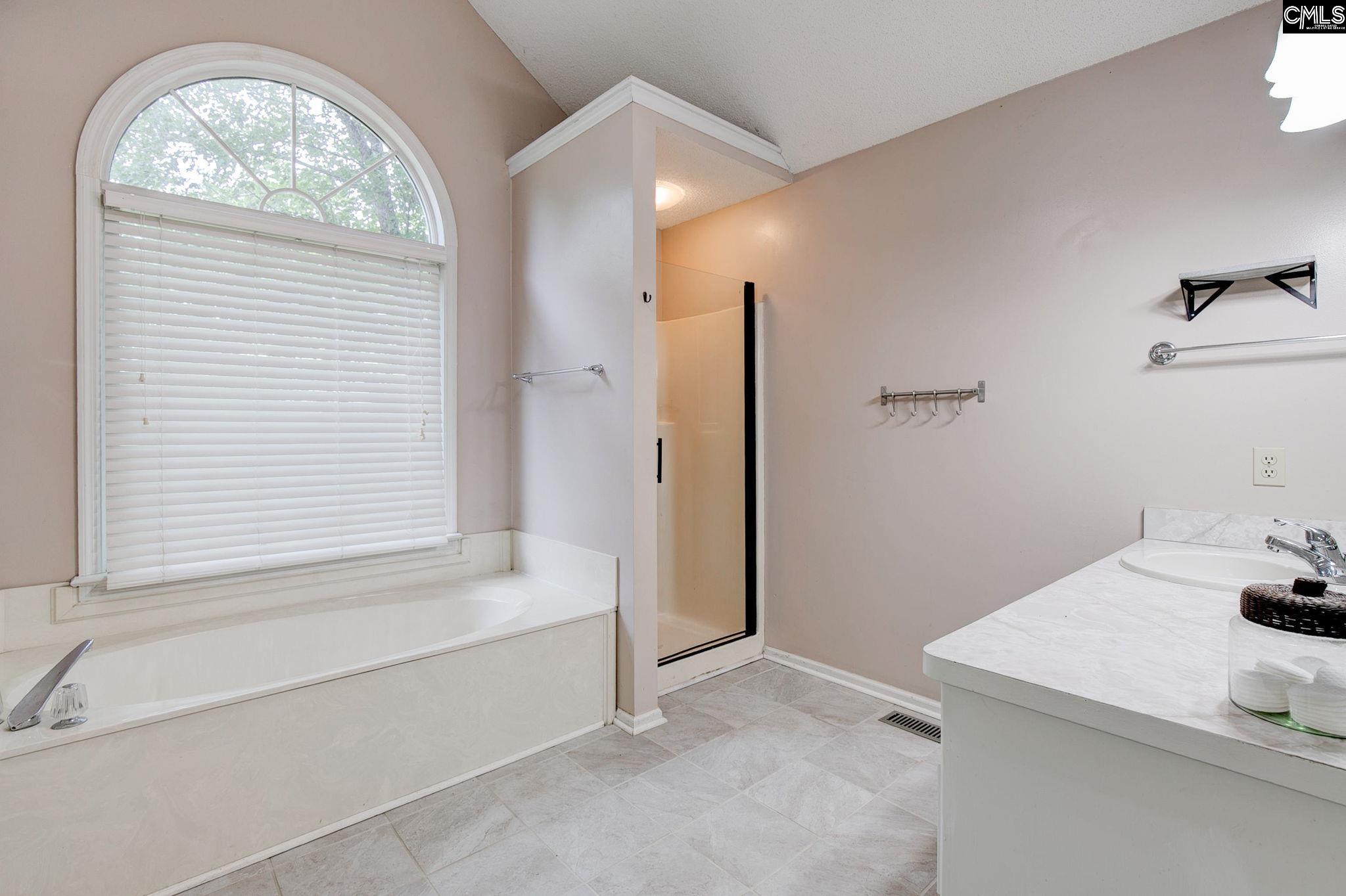 121 Foxridge Run Lexington, SC 29072 - Photo 21 of 32 Gallery Image 21
