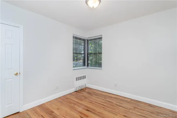 $2,695 | 140 East Hartsdale Avenue, Unit 1G, Hartsdale, NY 10530
