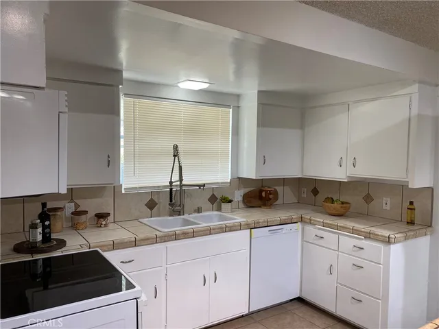 $189,800 | 54858 Martinez Trail, Yucca Valley, CA 92284