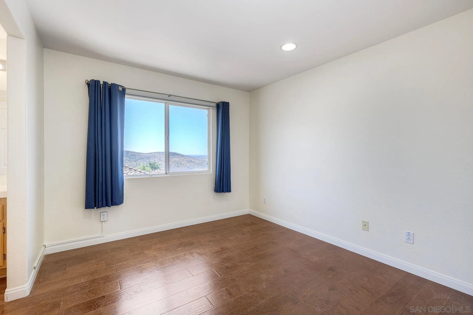 10160 Challenger Circle Spring Valley, CA 91978 - Photo 26 of 41