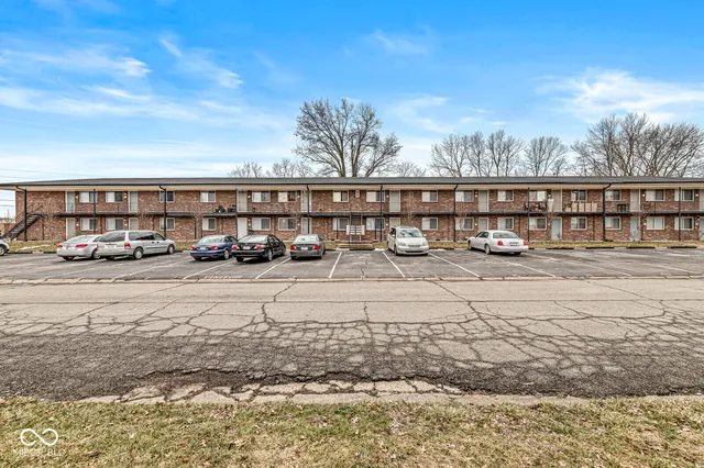 $1,150 | 10291 Medallion Drive, Unit 158, Indianapolis, IN 46231