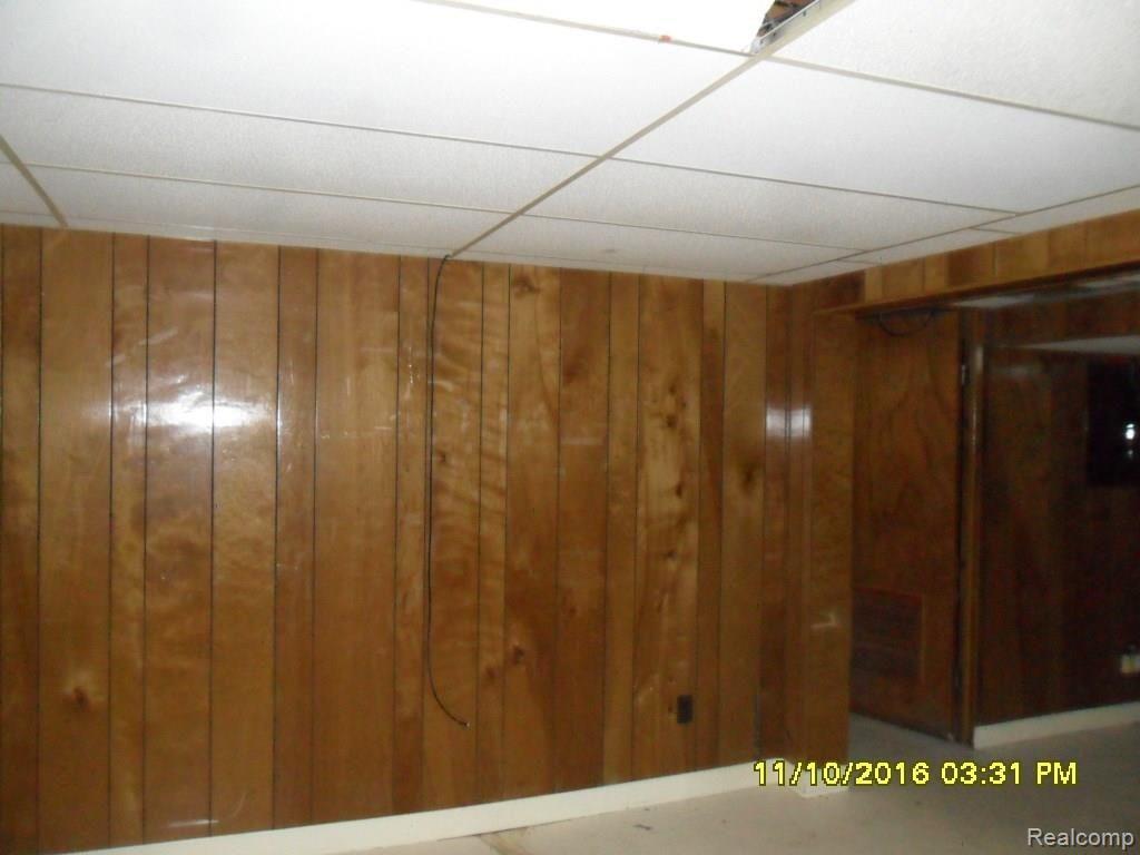30522 Hayes Road Roseville, MI 48066 - Photo 9 of 11