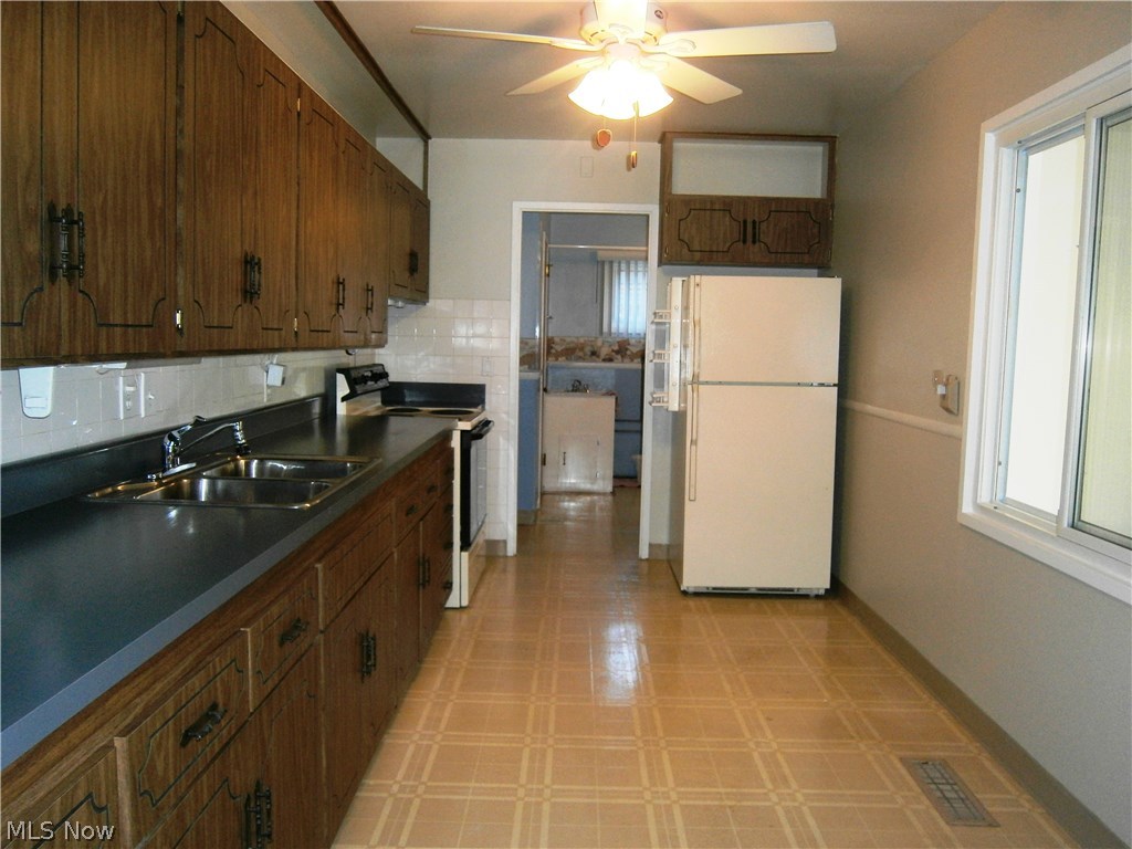 6511 Sherborn Road Parma Heights, OH 44130 - Photo 4 of 22 Gallery Image 4