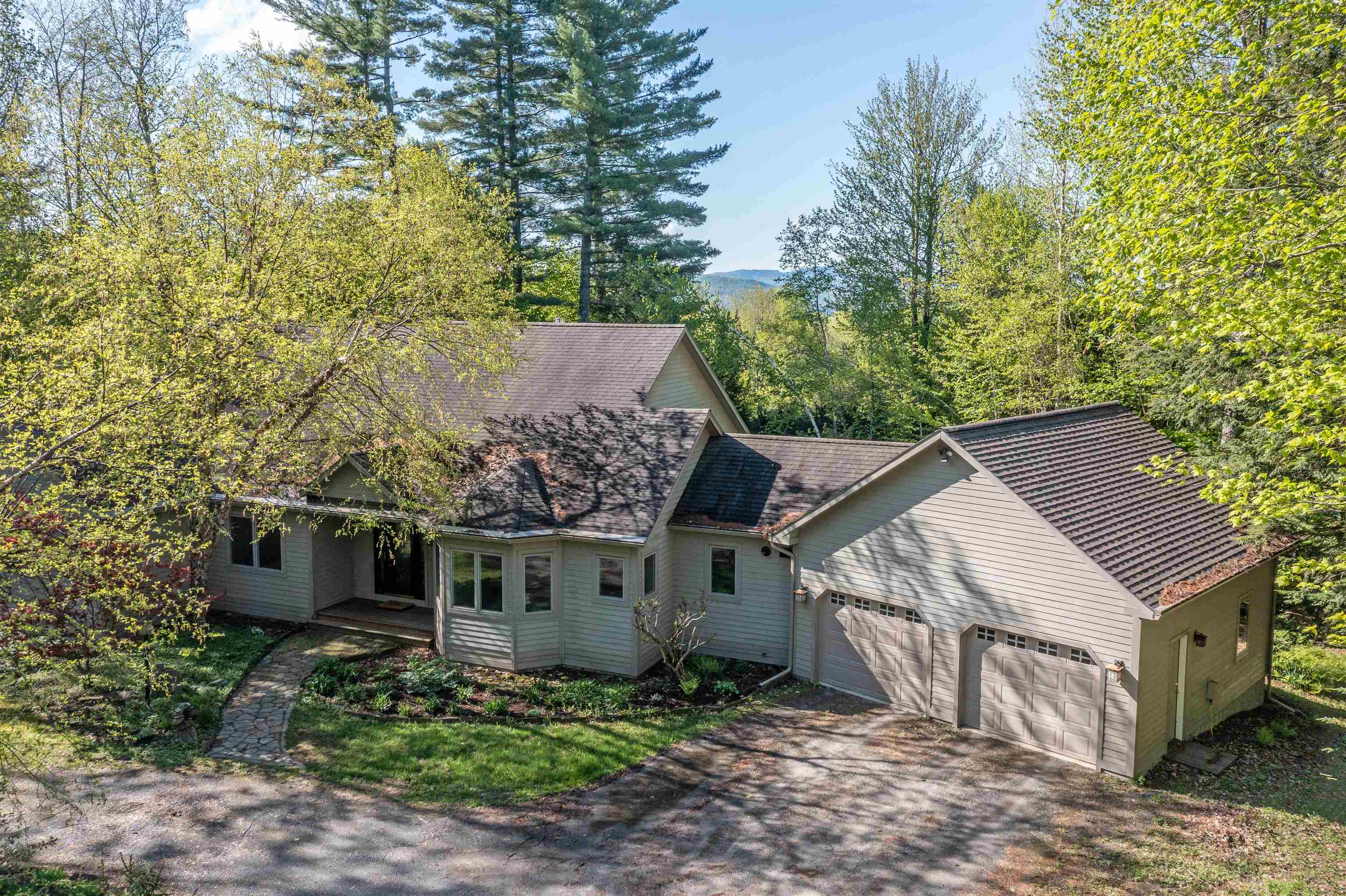 14 North Pinnacle Ridge Road Waterbury, VT 05676 - Photo 1 of 40 Gallery Image 1