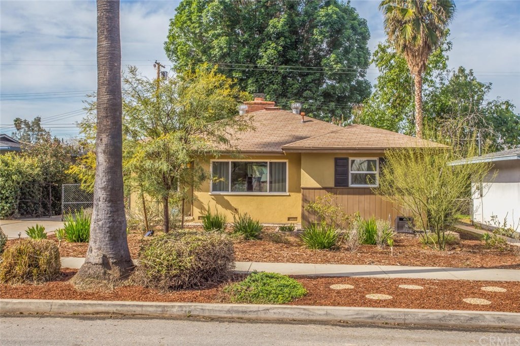622 Roosevelt Road Redlands, CA 92374 - Photo 1 of 1