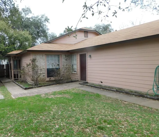 $1,600 | 11945 Sunhillow Bend, Unit B, Austin, TX 78758