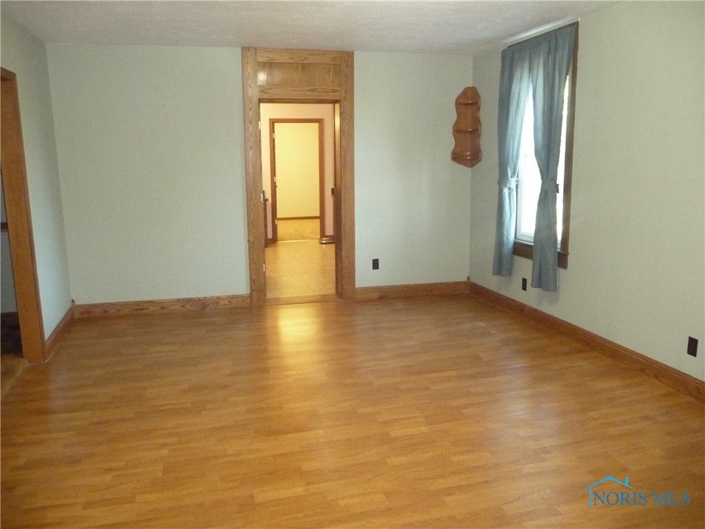 1750 Elmore Road Pemberville, OH 43450 - Photo 9 of 33 Master bedroom