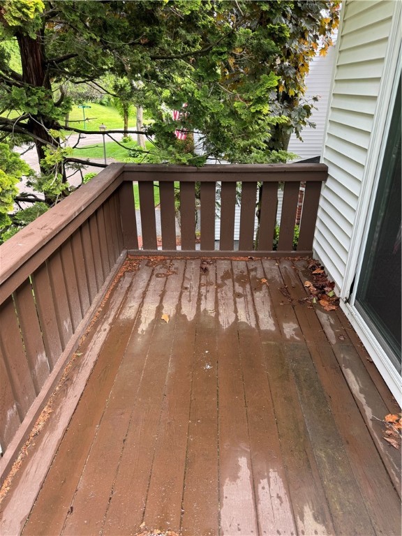 897 Halifax Drive Warwick, RI 02886 - Photo 14 of 29