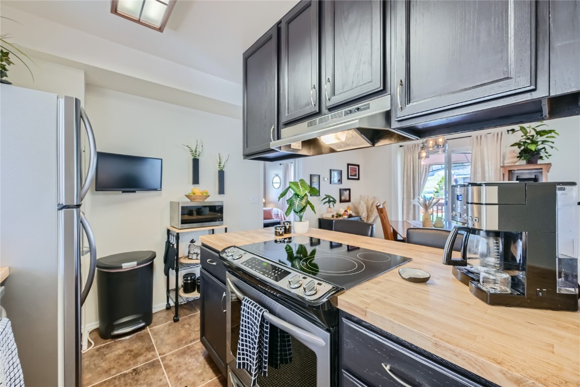 852 Alpine Road Dillon, CO 80435 - Photo 10 of 29 a kitchen with a sink appliances and cabinets