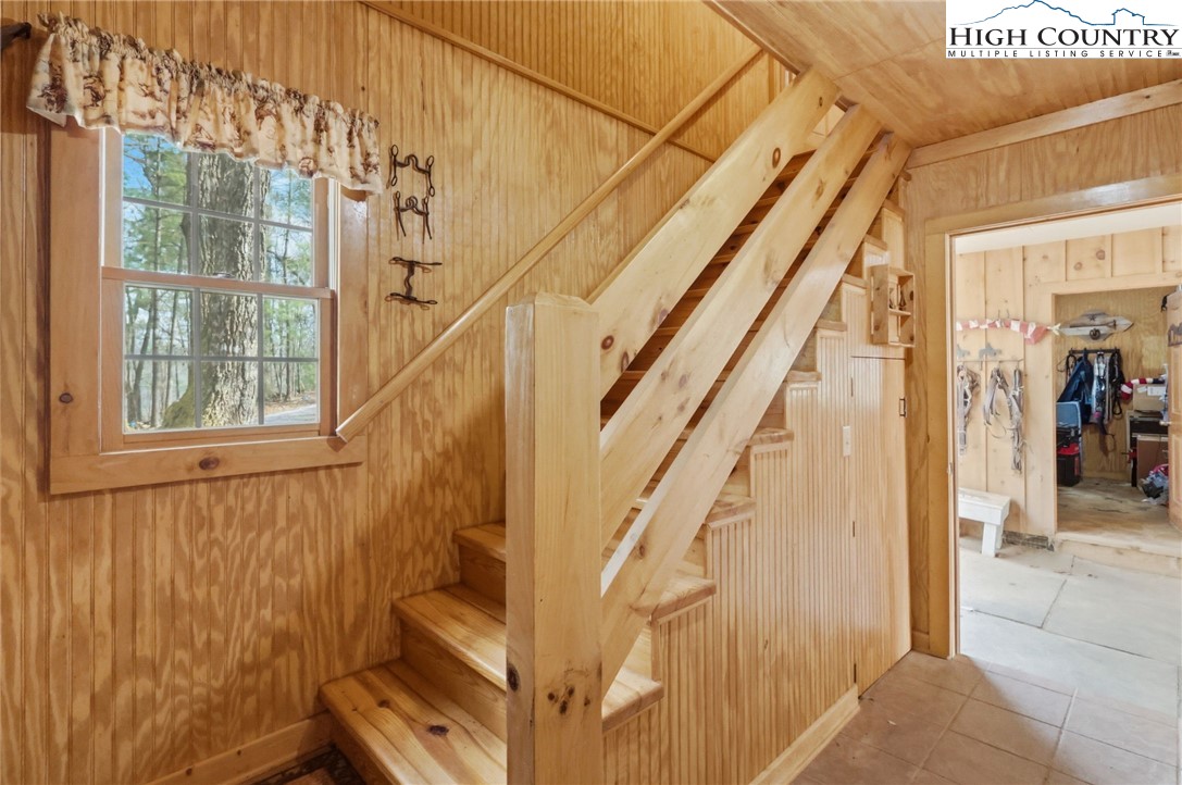 130 Hawkbill Road Ferguson, NC 28624 - Photo 27 of 50 a view of an entryway with staircase