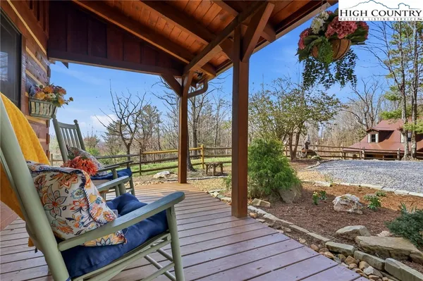 $895,000 | 130 Hawkbill Road, Ferguson, NC 28624