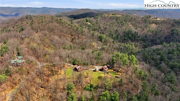 $895,000 | 130 Hawkbill Road, Ferguson, NC 28624