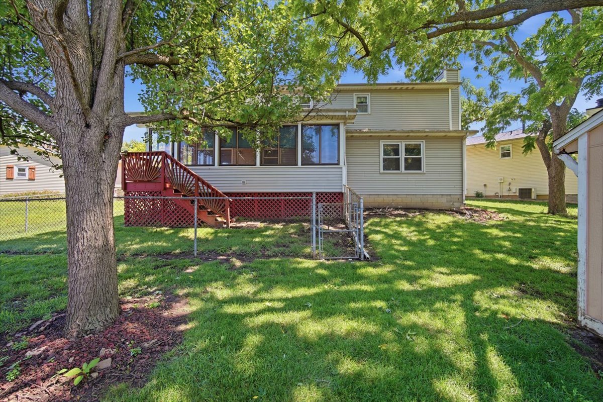 1301 Chadwick Drive Normal, IL 61761 - Photo 33 of 35
