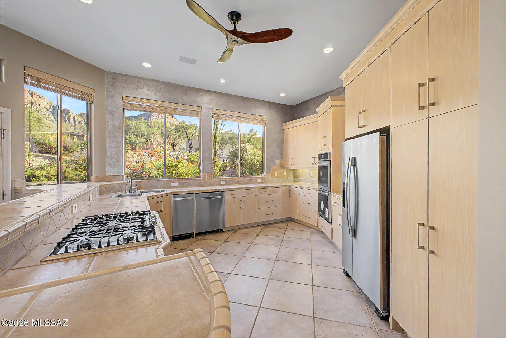 1751 East Buck Ridge Place Tucson, AZ 85737 - Photo 5 of 46 CUSTOM MODERN CABINETRY - HICKORY WOOD WITH LIGHT WHITEWASH FINISH