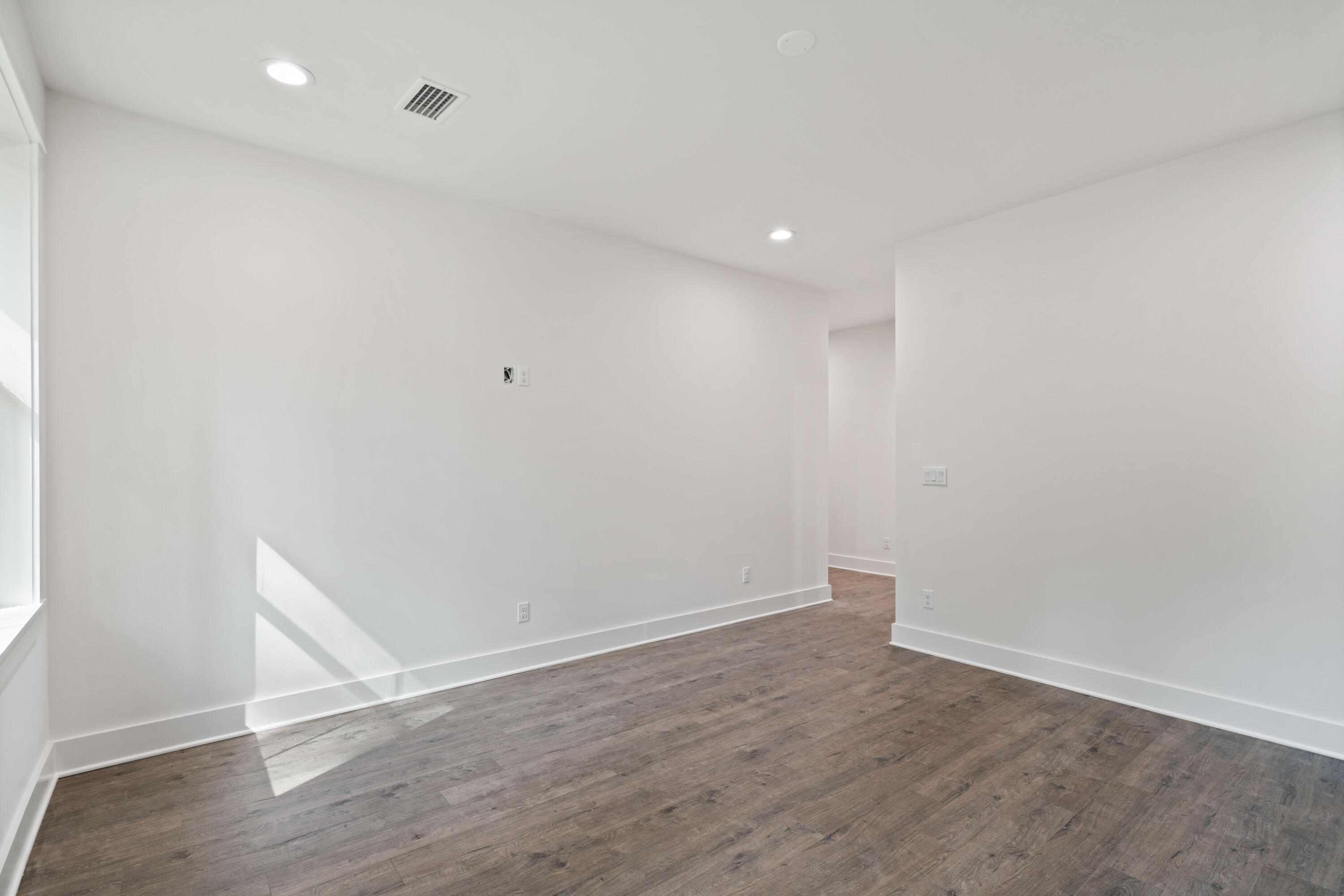 949 Bay Grove Road Freeport, FL 32439 - Photo 18 of 44 a view of room