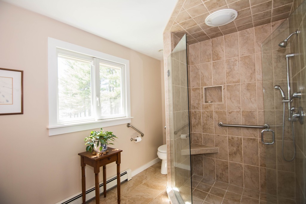 127 Pleasantdale Road Rutland, MA 01543 - Photo 11 of 30